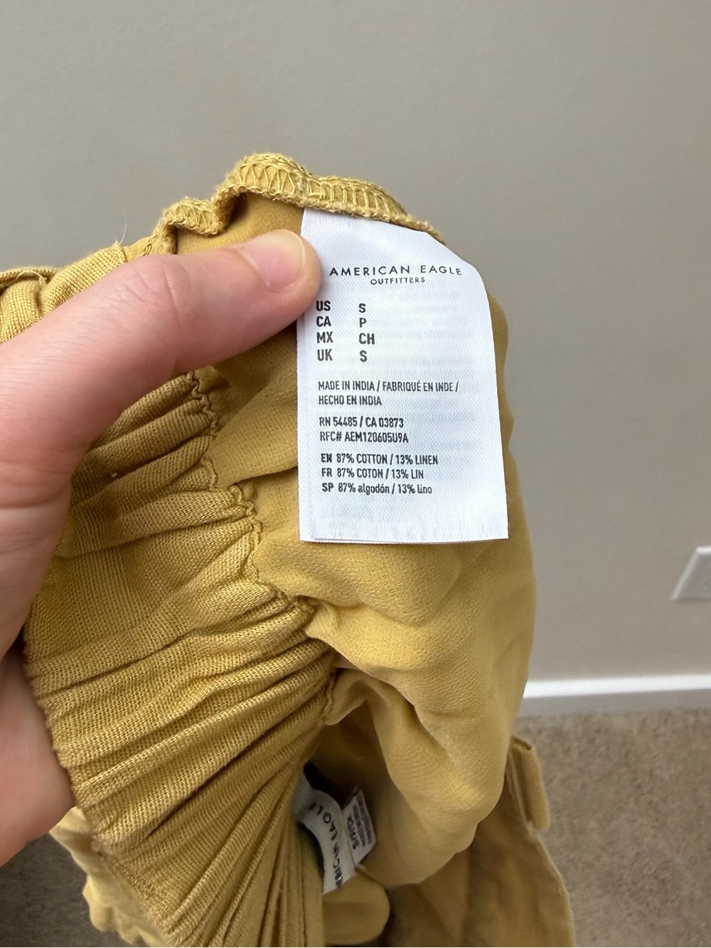 American Eagle Outfitters Pleated Linen-Blend Shorts in Mustard Yellow - Picture 5 of 5